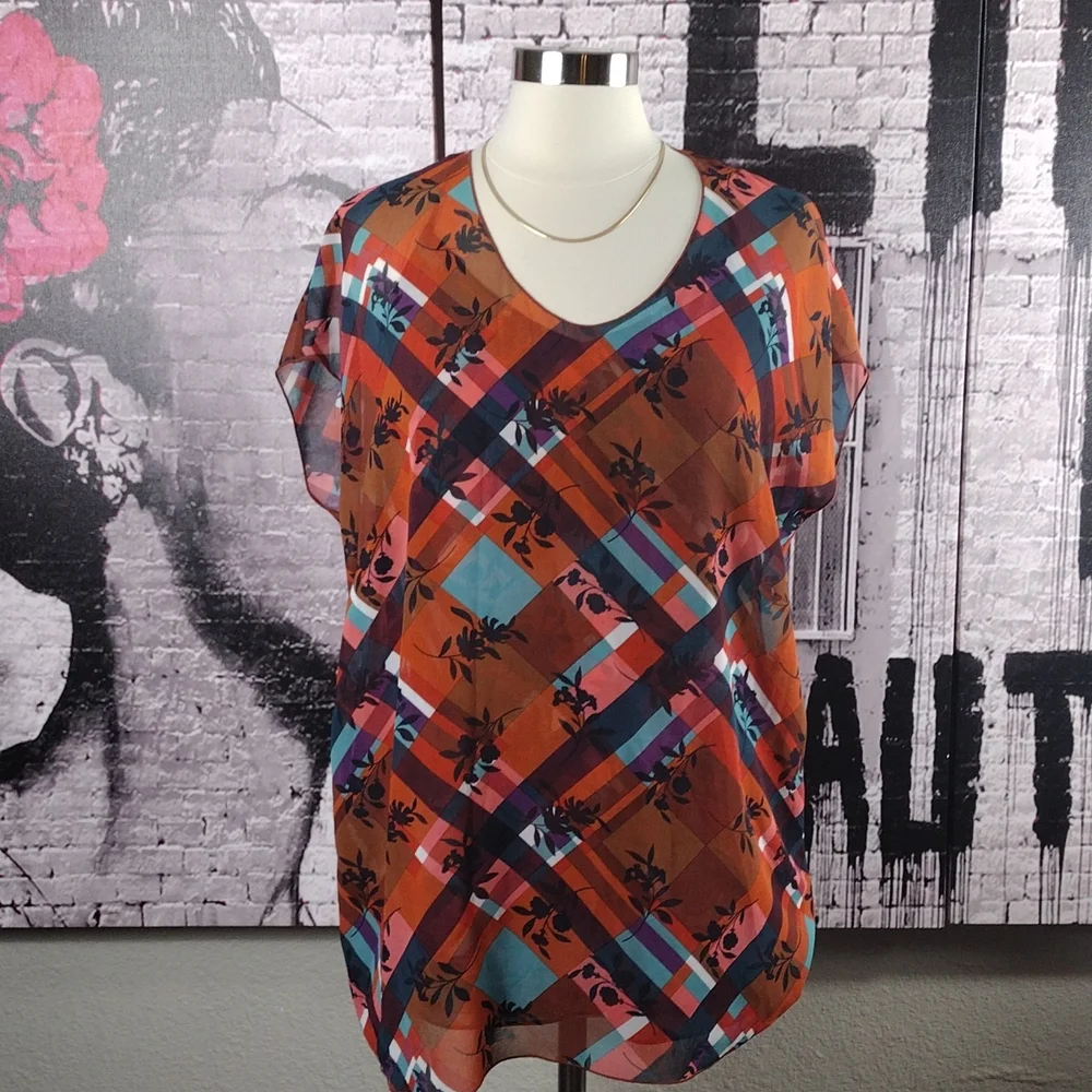 Cabi Floral Lattice Blouse NWOT - Picture 2 of 5